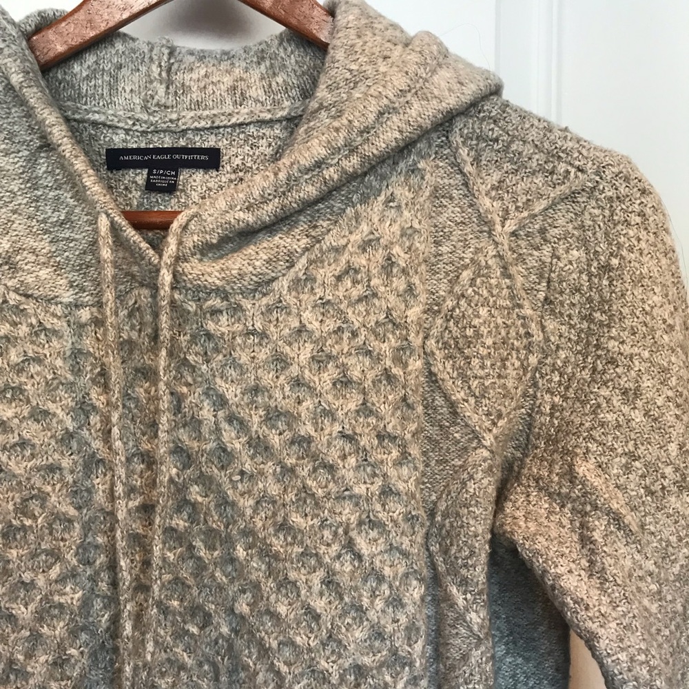 AE | Cream/Light Grey Hooded Comfy Knit Sweater S